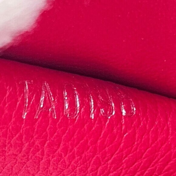 Louis Vuitton Lockme Leather Wallet 320-032325 - Picture 13 of 15